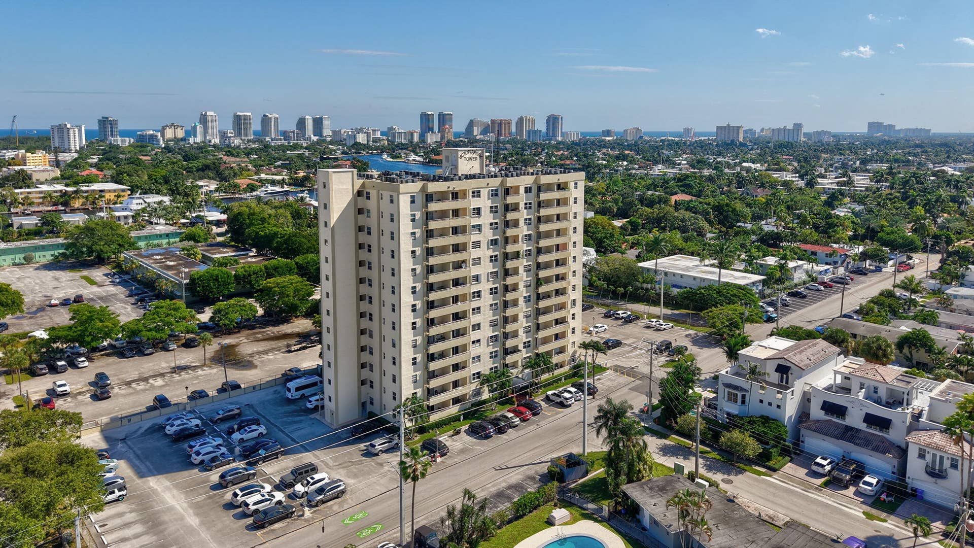 900 NE 18th Avenue, #1004, Fort Lauderdale, FL 33304 36-web-or-mls-DJI_20251030140258_0652_D_
