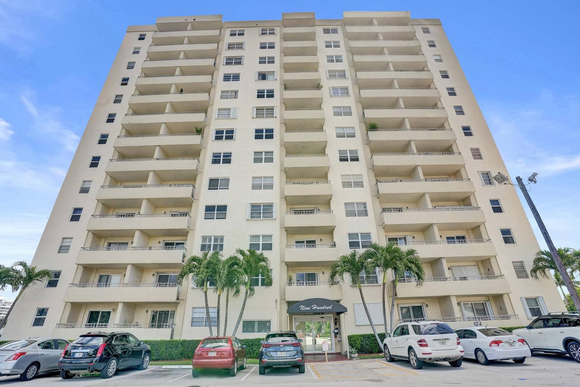 900 NE 18th Avenue, #1004, Fort Lauderdale, FL 33304 DSC05168