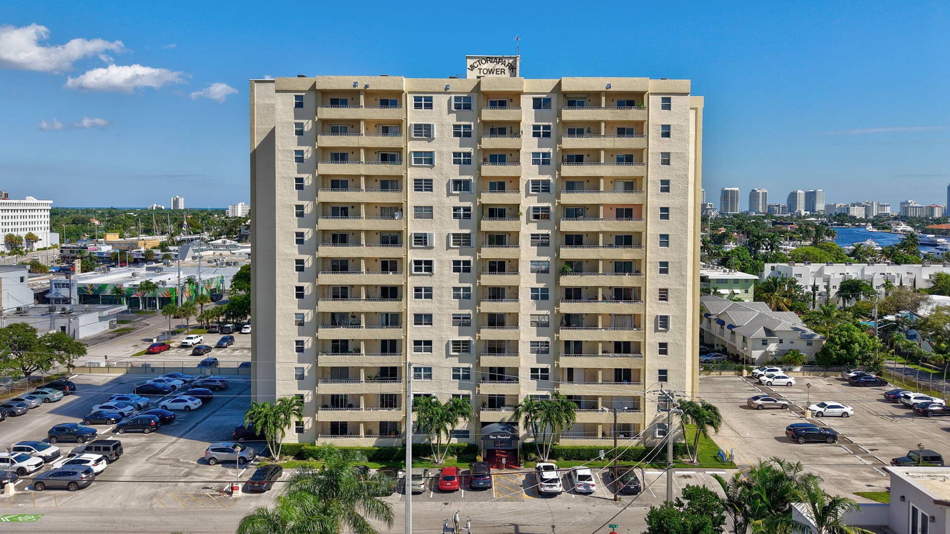 900 NE 18th Avenue, #1004, Fort Lauderdale, FL 33304 39-web-or-mls-DJI_20251030140405_0667_DA