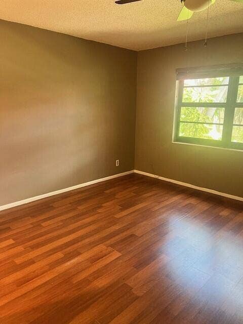 132 S Cypress Road, #523, Pompano Beach, FL 33060 main bedroom