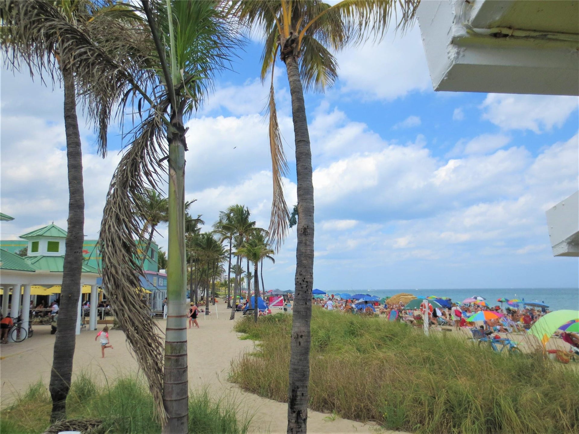 1900 Oceanwalk Lane, #117, Lauderdale By The Sea, FL 33062 Lauderdale By The Sea Town Beach
