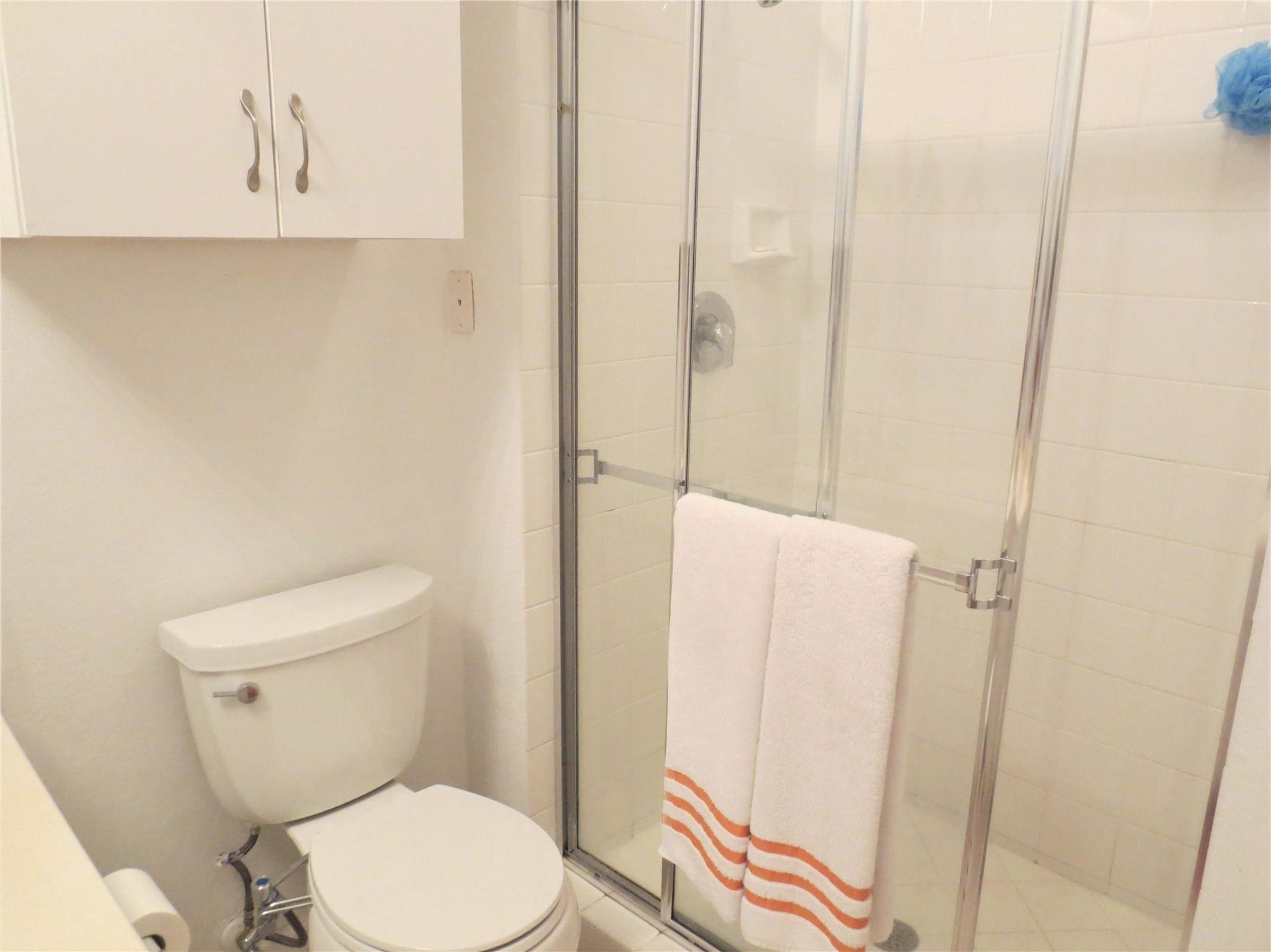 1900 Oceanwalk Lane, #117, Lauderdale By The Sea, FL 33062 Master Bath