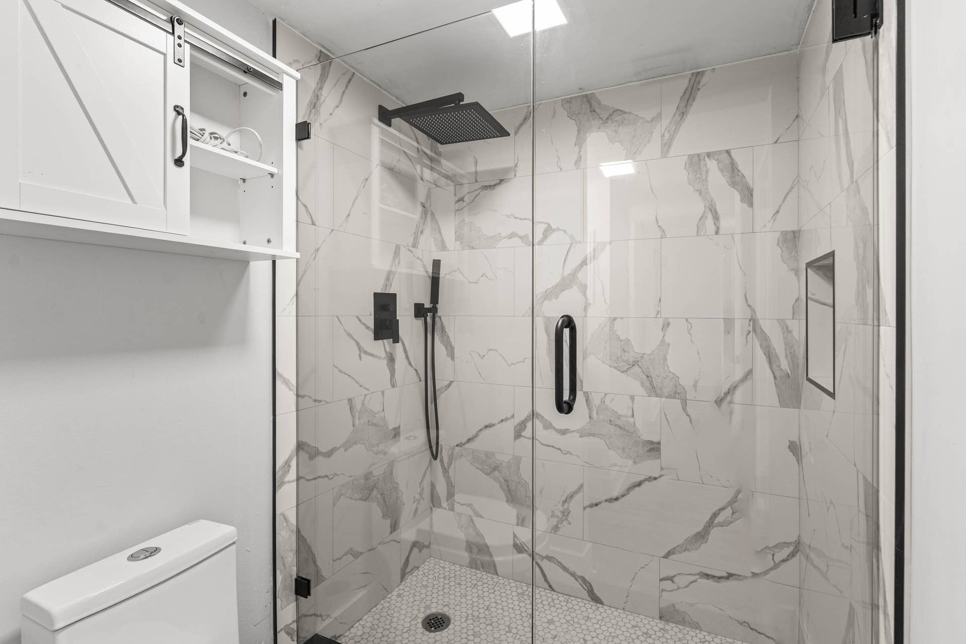 412 Southwind Drive, #B2, North Palm Beach, FL 33408 Master Bath