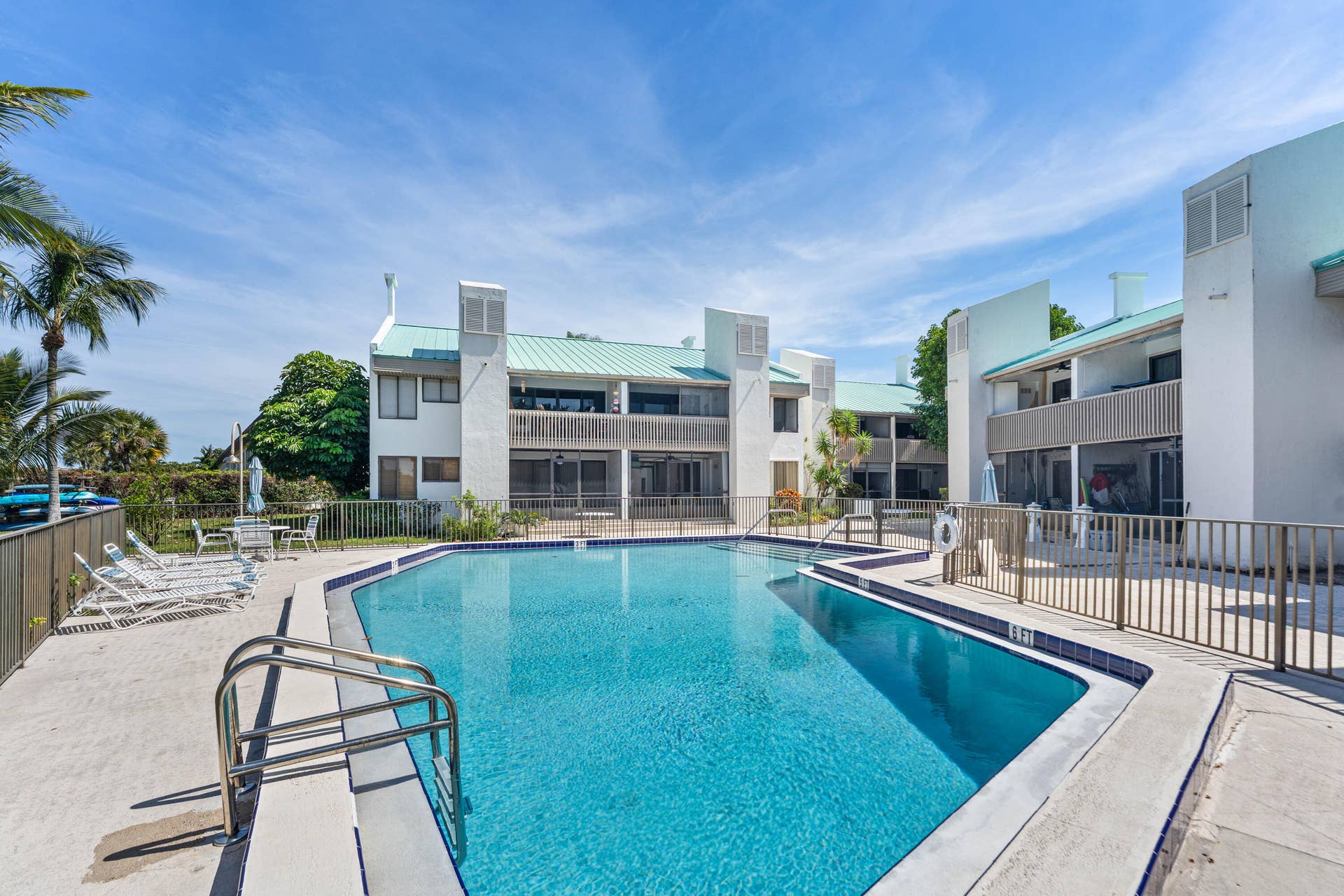 412 Southwind Drive, #B2, North Palm Beach, FL 33408 Pool