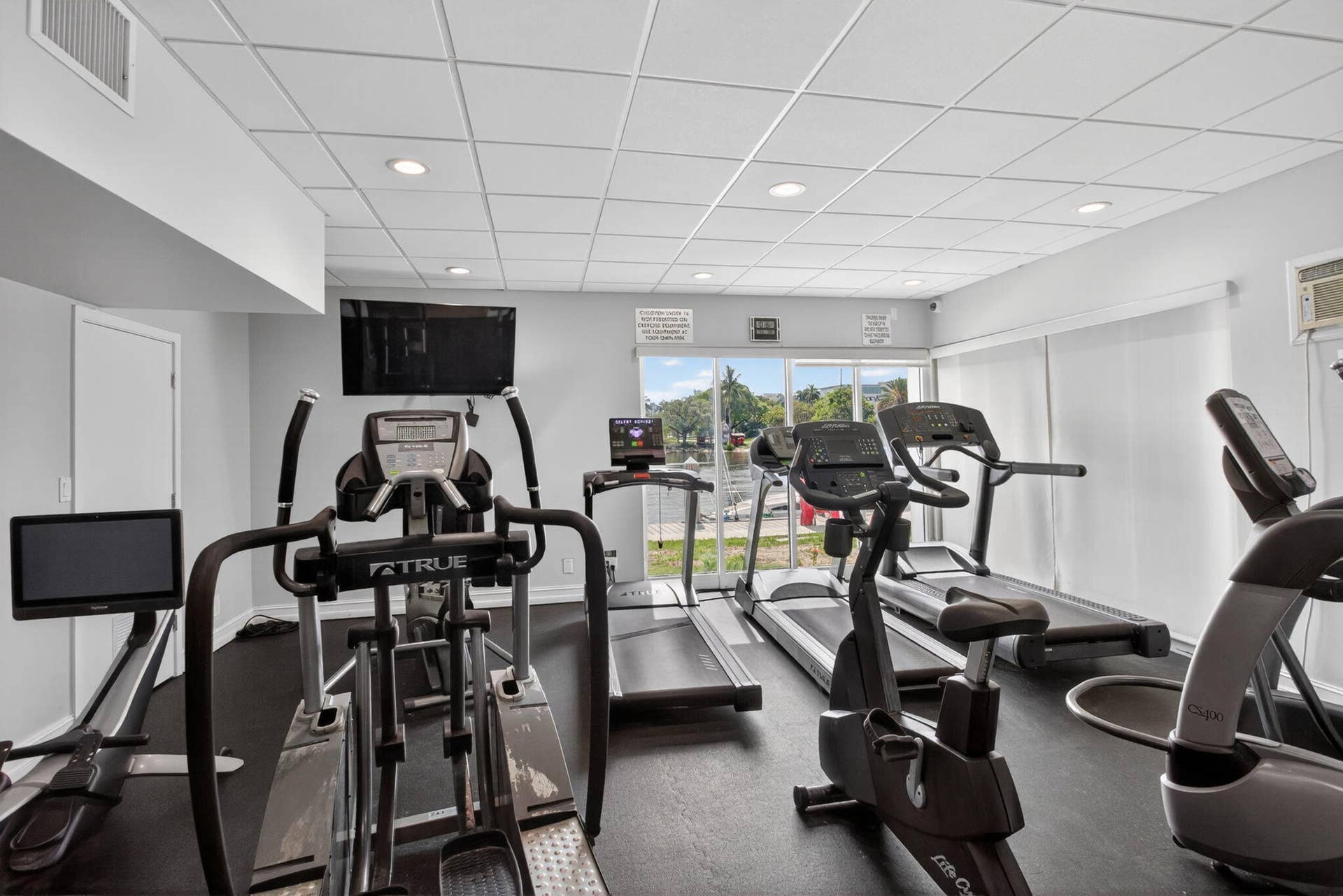 1170 N Federal Highway, #305, Fort Lauderdale, FL 33304 32 - 1170 N Federal Hwy 305