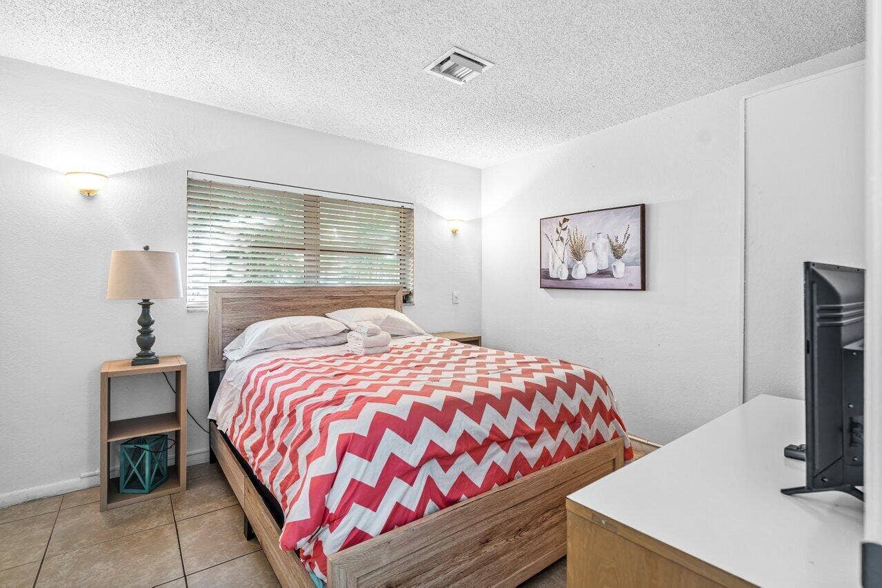262 SE 9th Avenue, #1-4, Deerfield Beach, FL 33441 020-262Southeast9thAvenue-DeerfieldBeach