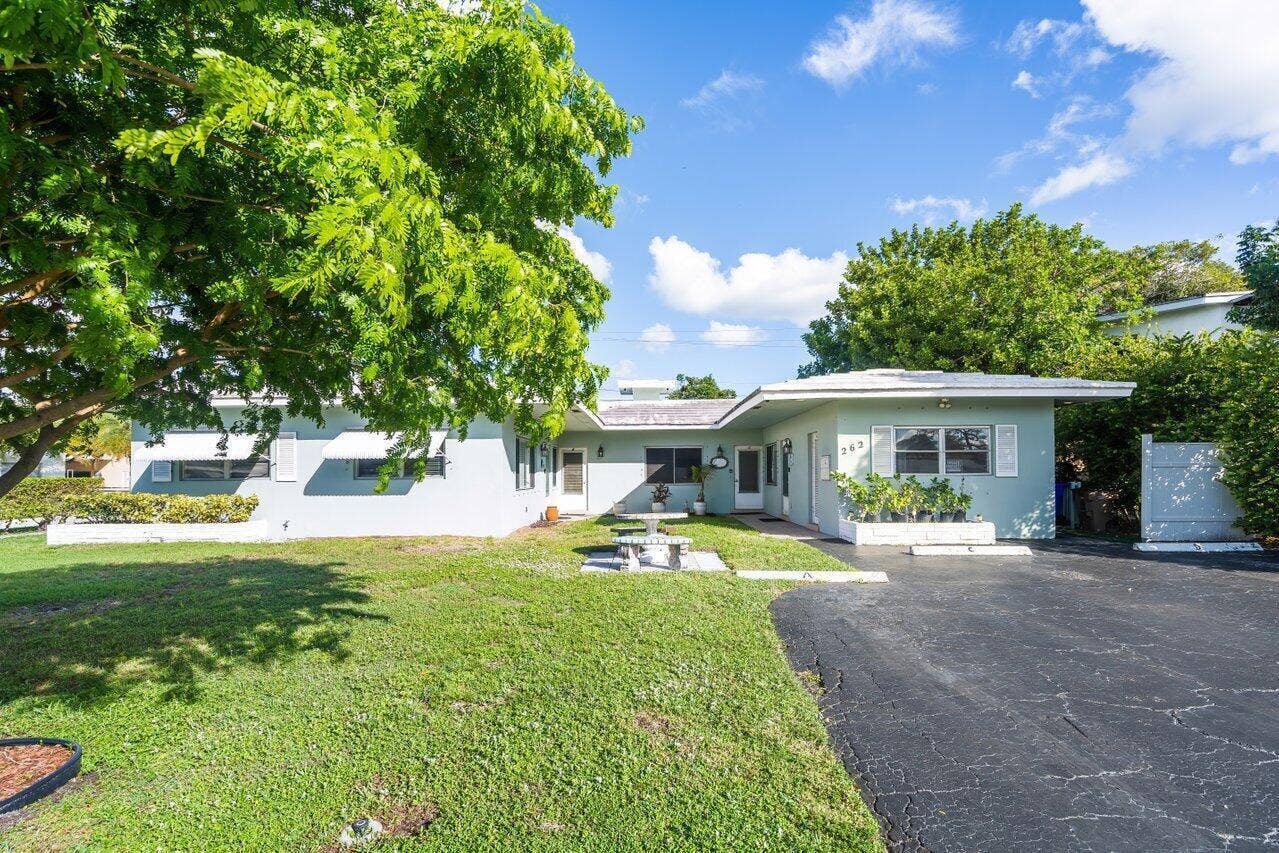262 SE 9th Avenue, #1-4, Deerfield Beach, FL 33441 002-262Southeast9thAvenue-DeerfieldBeach