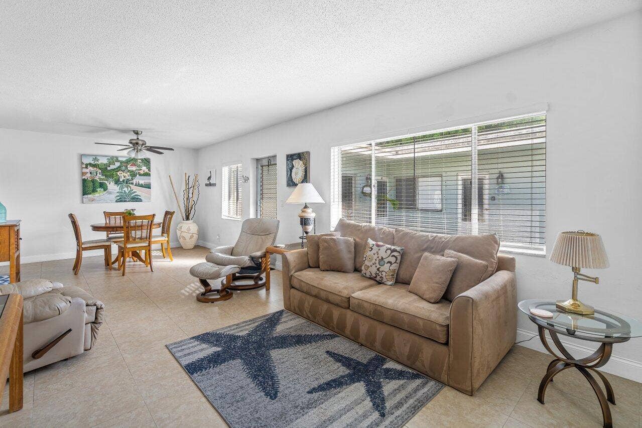 262 SE 9th Avenue, #1-4, Deerfield Beach, FL 33441 A