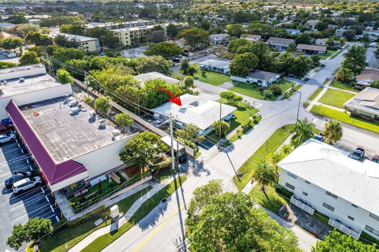 262 SE 9th Avenue, #1-4, Deerfield Beach, FL 33441 049-262Southeast9thAvenue-DeerfieldBeach
