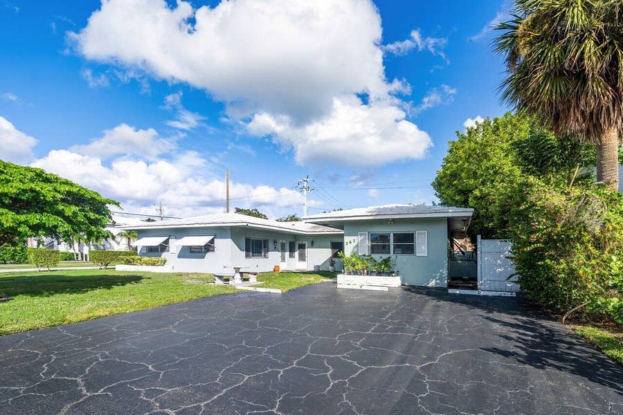 Property photo for 262 SE 9th Avenue, #1-4, Deerfield Beach, FL