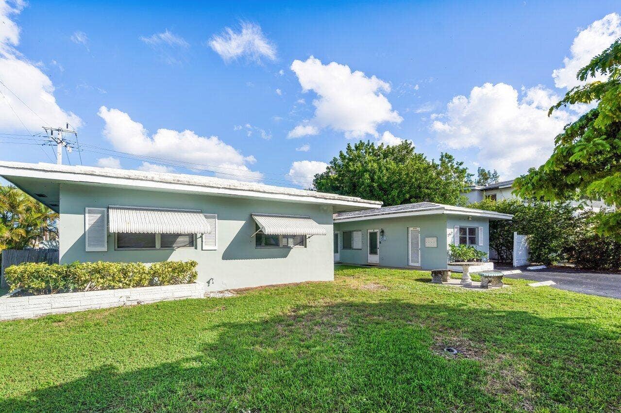 262 SE 9th Avenue, #1-4, Deerfield Beach, FL 33441 003-262Southeast9thAvenue-DeerfieldBeach