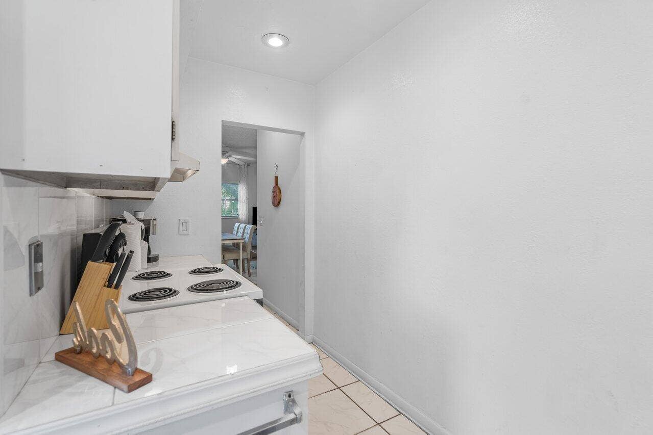 262 SE 9th Avenue, #1-4, Deerfield Beach, FL 33441 B