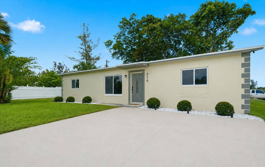 Property photo for 310 NW 4th Avenue, Deerfield Beach, FL