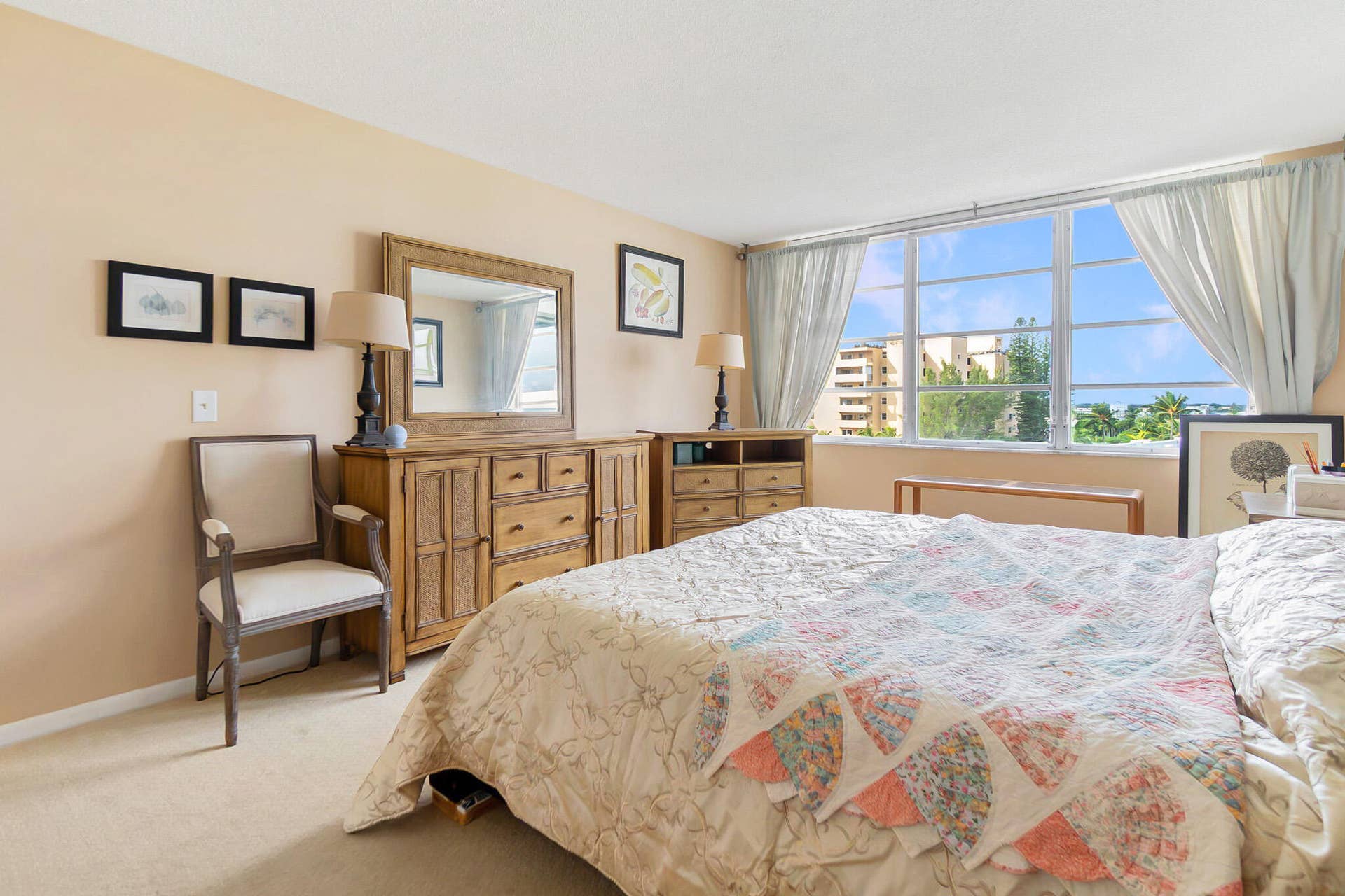3570 S Ocean Boulevard, #610, South Palm Beach, FL 33480 Master room