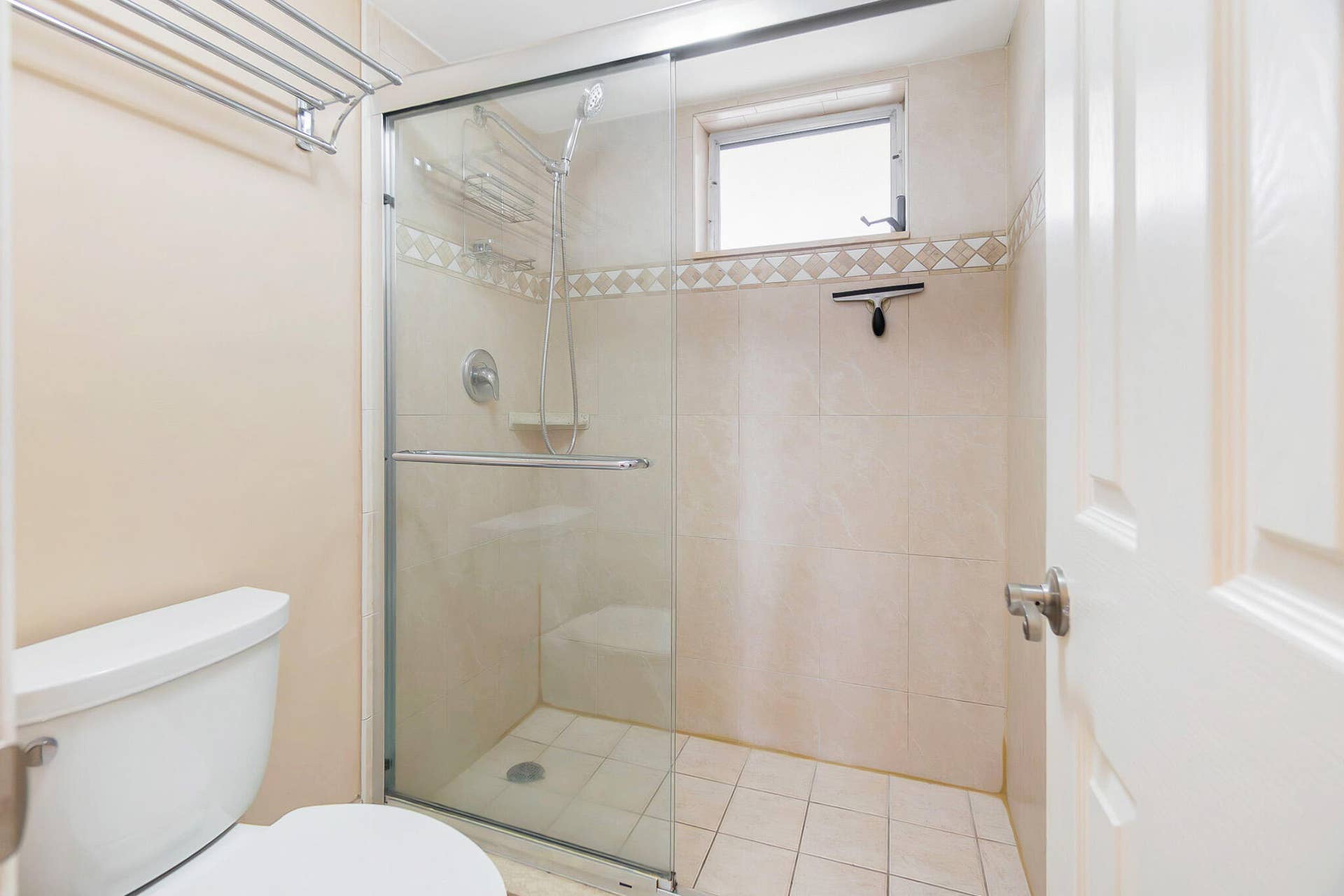 3570 S Ocean Boulevard, #610, South Palm Beach, FL 33480 Bathroom