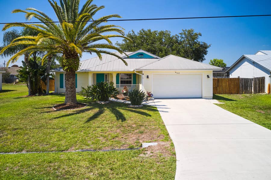 Property photo for 743 SW Mccoy Avenue, Port St Lucie, FL