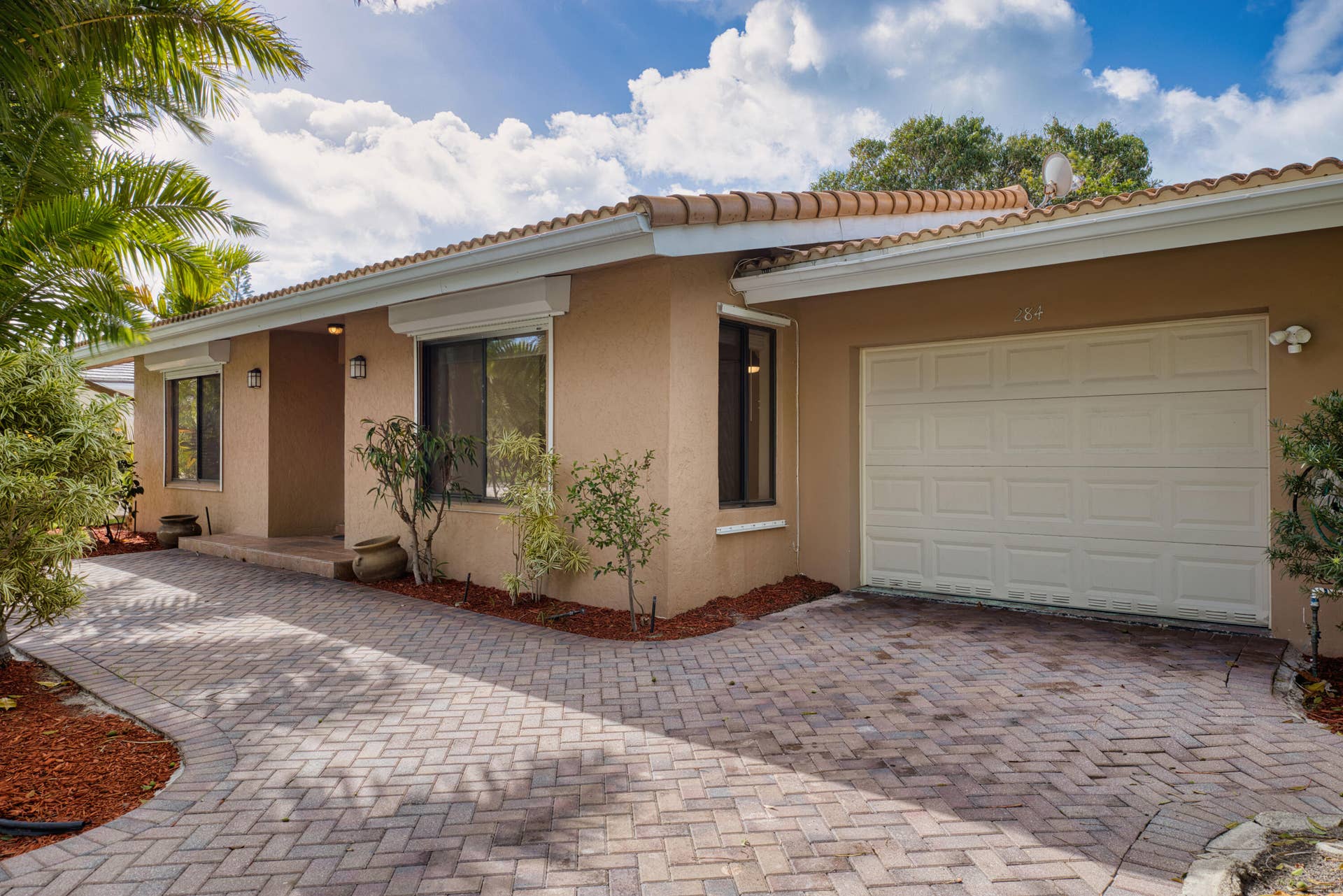 284 Allenwood Drive, Lauderdale By The Sea, FL 33308 AN6A9982_hdr
