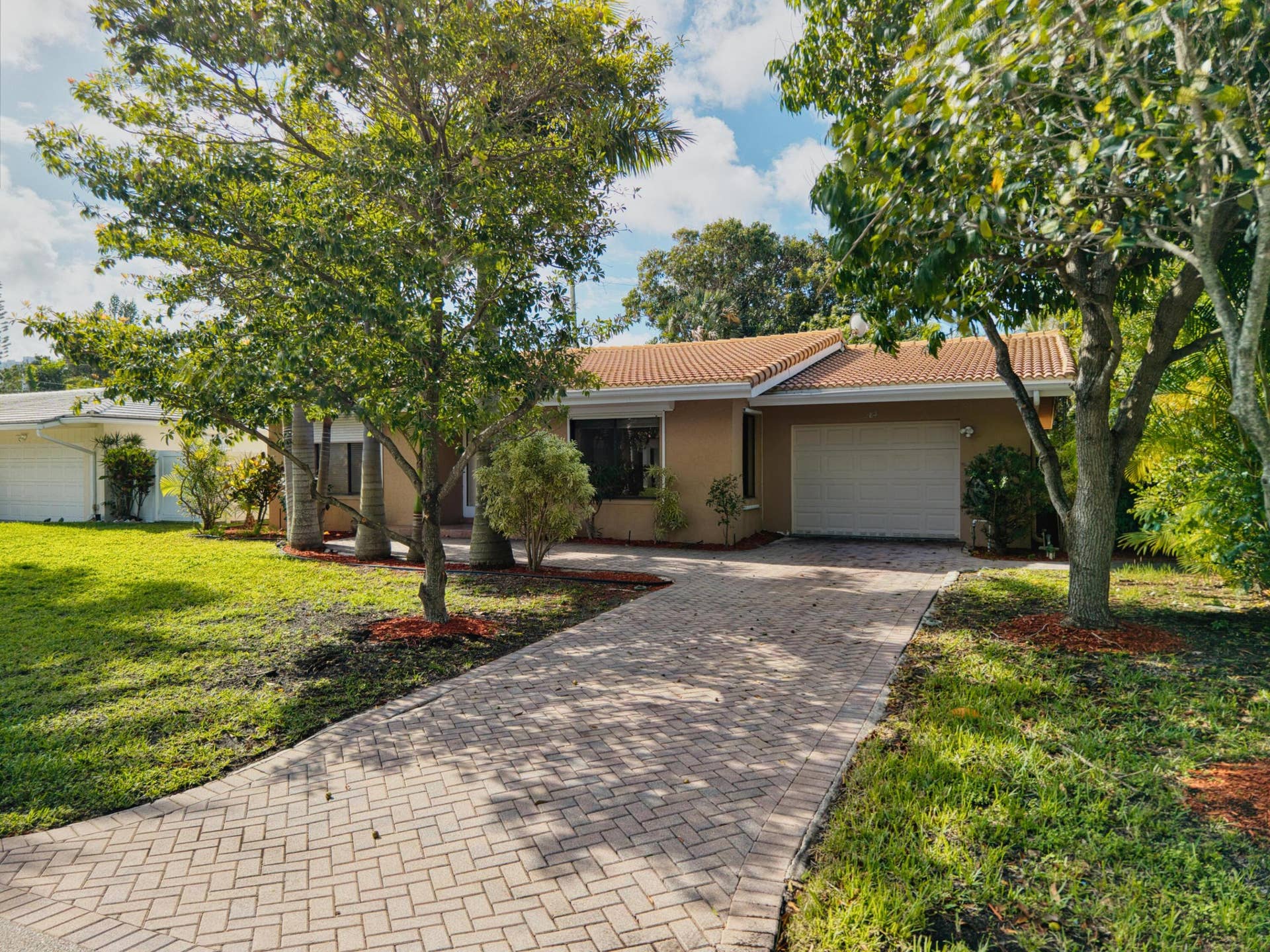 284 Allenwood Drive, Lauderdale By The Sea, FL 33308 DJI_20260410100001_0006_D_hdr