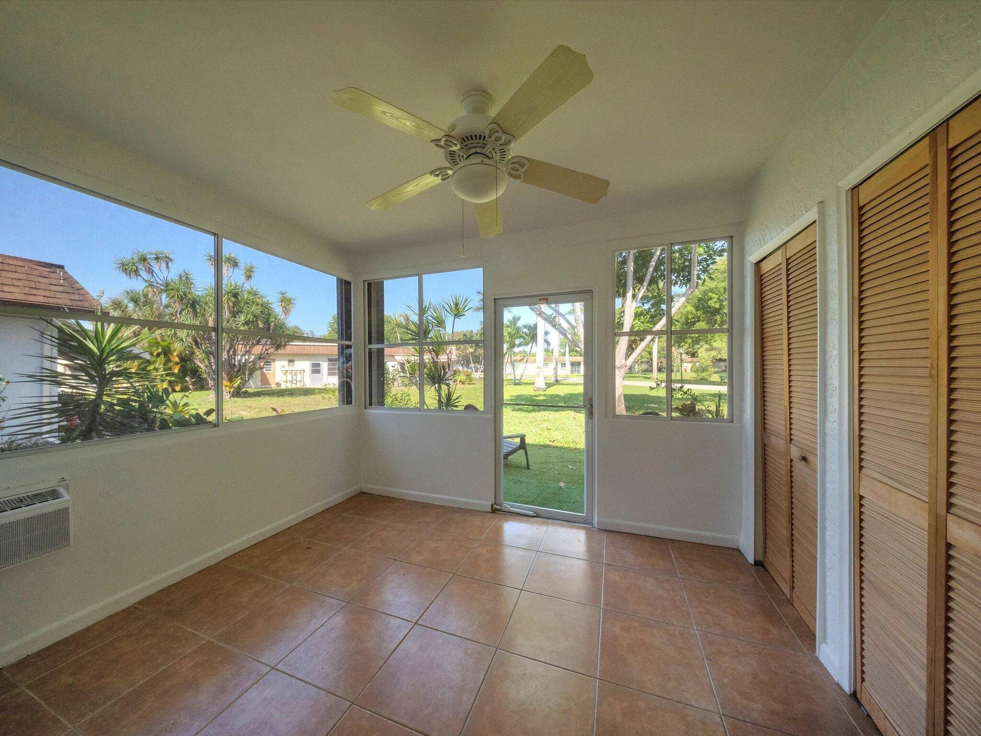 417 SW Natura Avenue, #B, Deerfield Beach, FL 33441 18-DSC7329