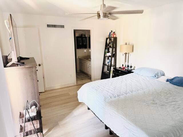 825 Center Street, #22a, Jupiter, FL 33458 Ensuite bedroom with walk-in coset