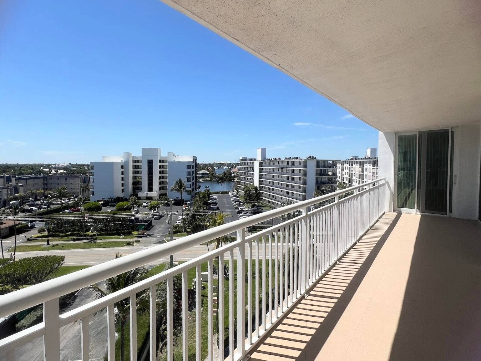 3546 S Ocean Boulevard, #710, South Palm Beach, FL 33480 IMG_2278