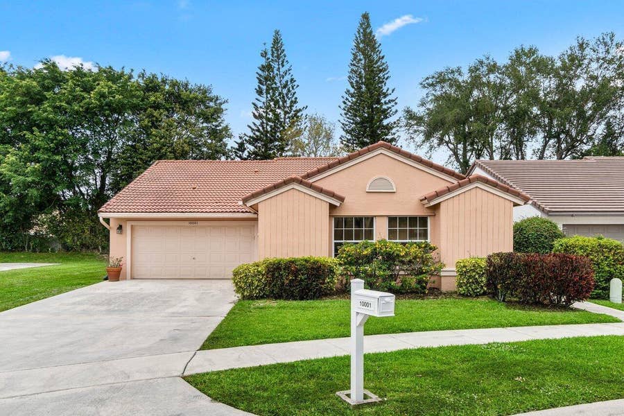 Property photo for 10001 Country Brook Road, Boca Raton, FL