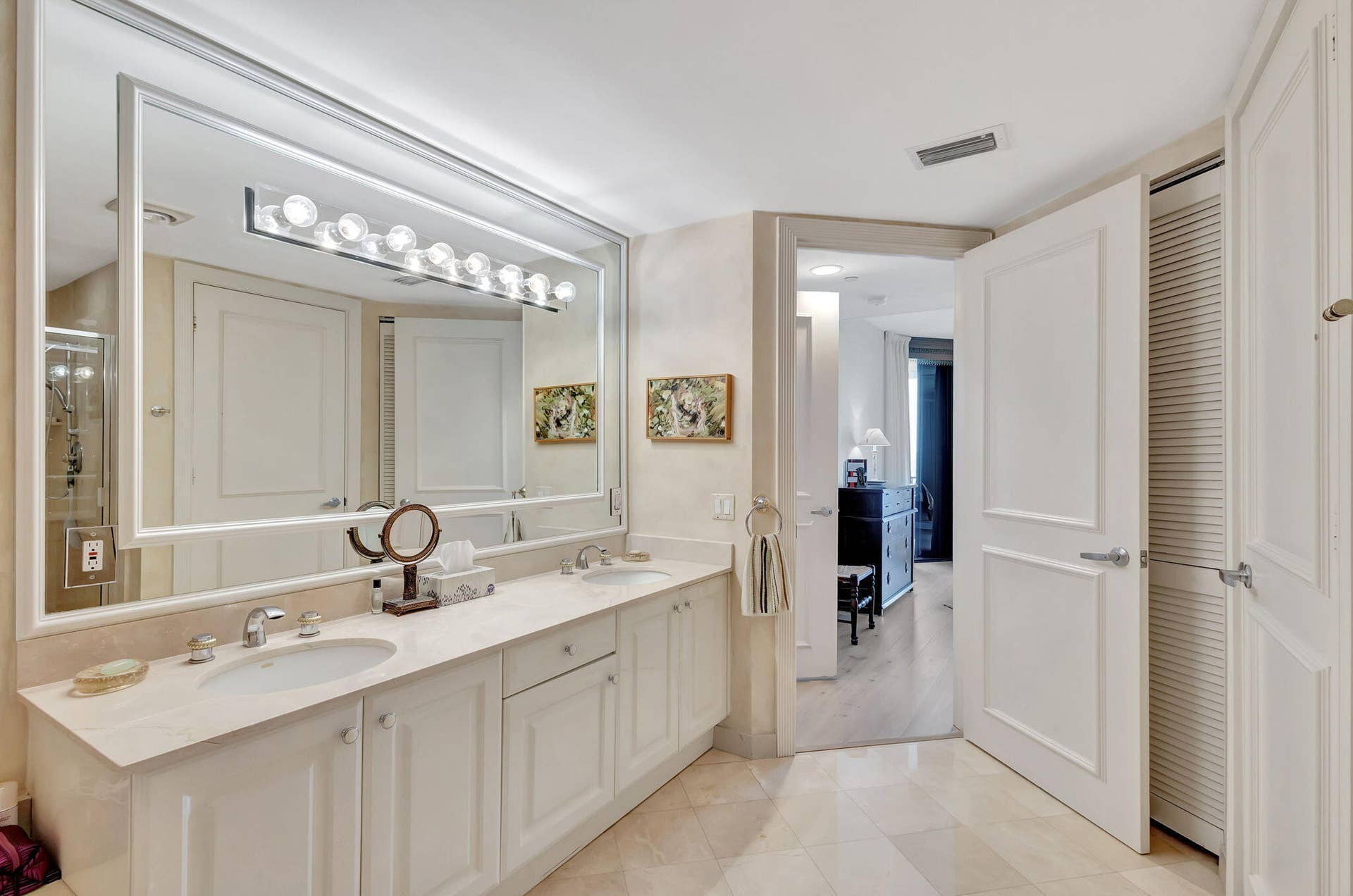 800 Ocean Drive, #404, Juno Beach, FL 33408 Primary Bathroom