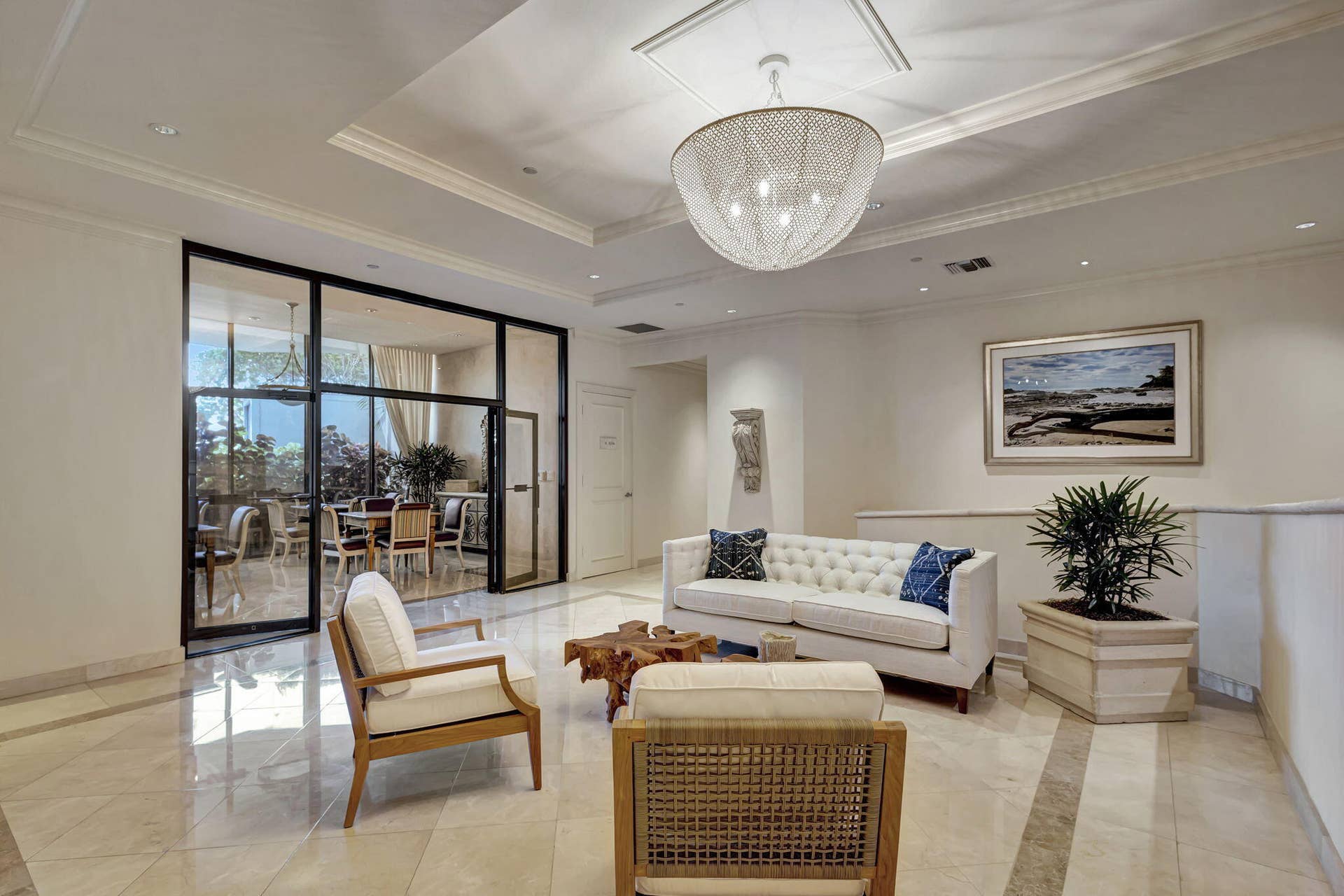 800 Ocean Drive, #404, Juno Beach, FL 33408 Sitting Area