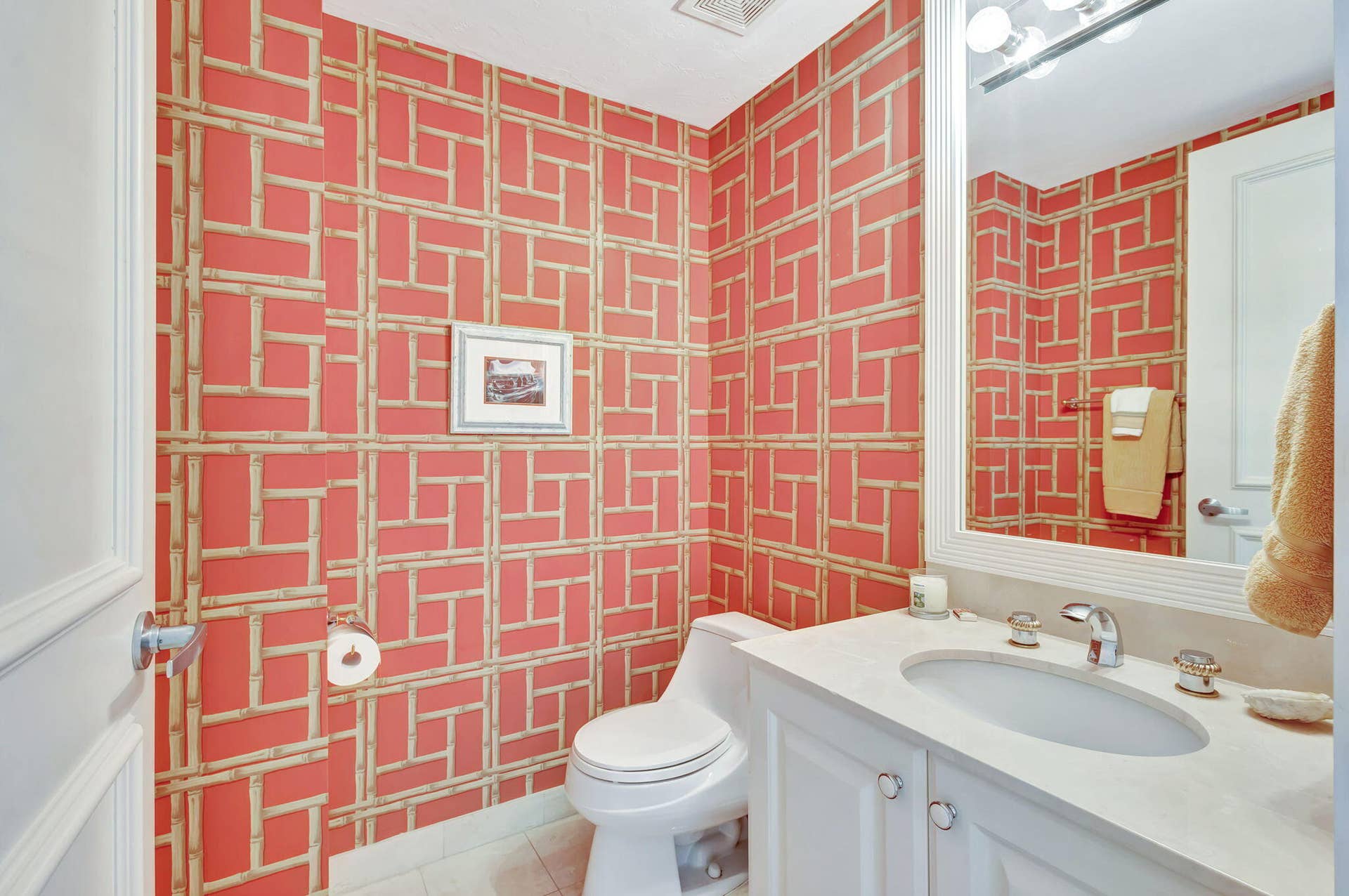 800 Ocean Drive, #404, Juno Beach, FL 33408 Powder Room
