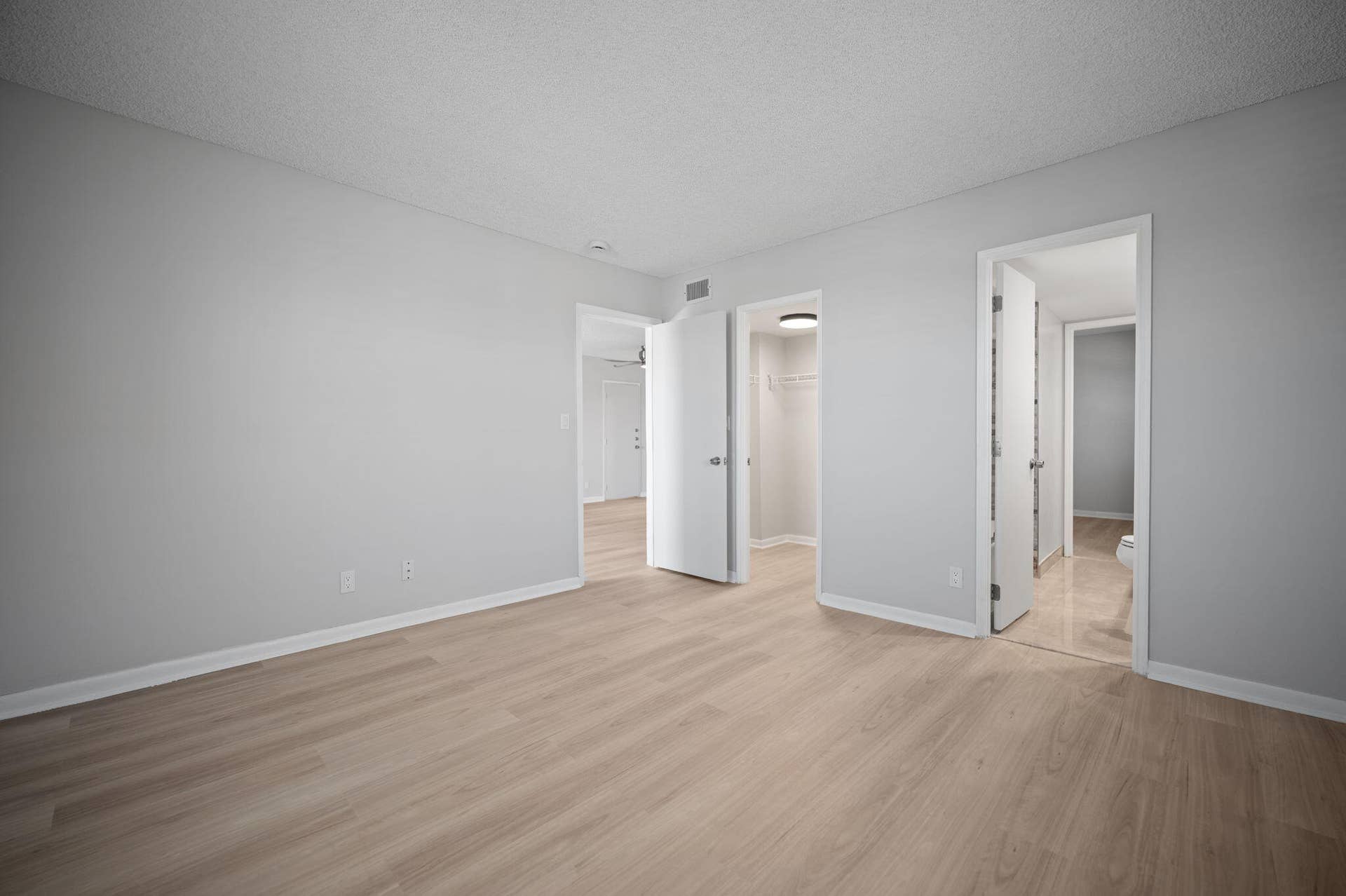 Units PH 1406 & PH 1407 are being sold together for $565,000. Unit 1407 main bedroom, closet door and entry to jack and jill bathroom.