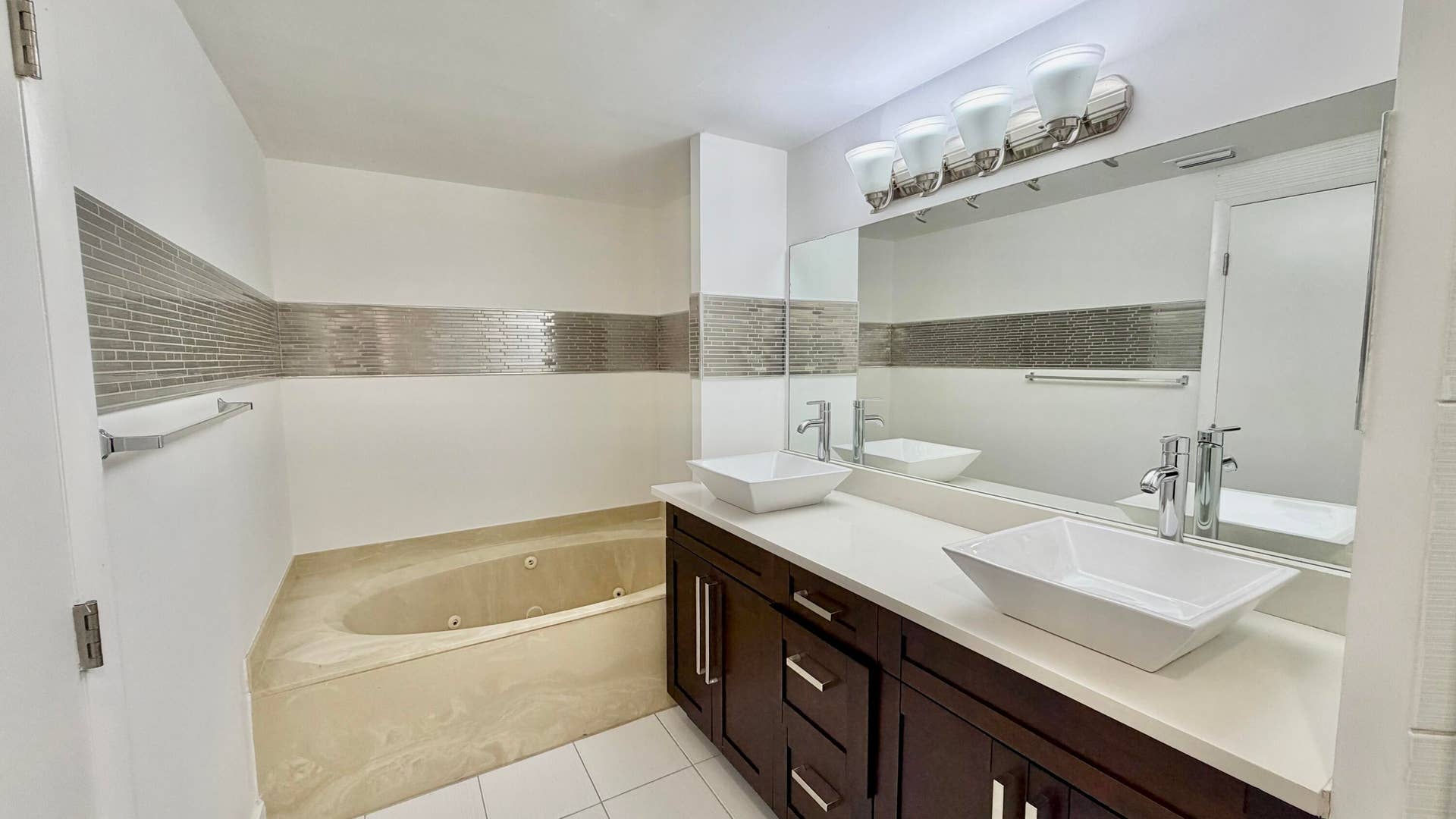 8365 Boca Rio Drive, Boca Raton, FL 33433 IMG_9160
