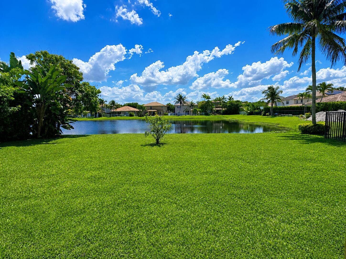 4436 Laurel Place, Weston, FL 33332 file_00000000254c820cb0ee7a9bb015a33a