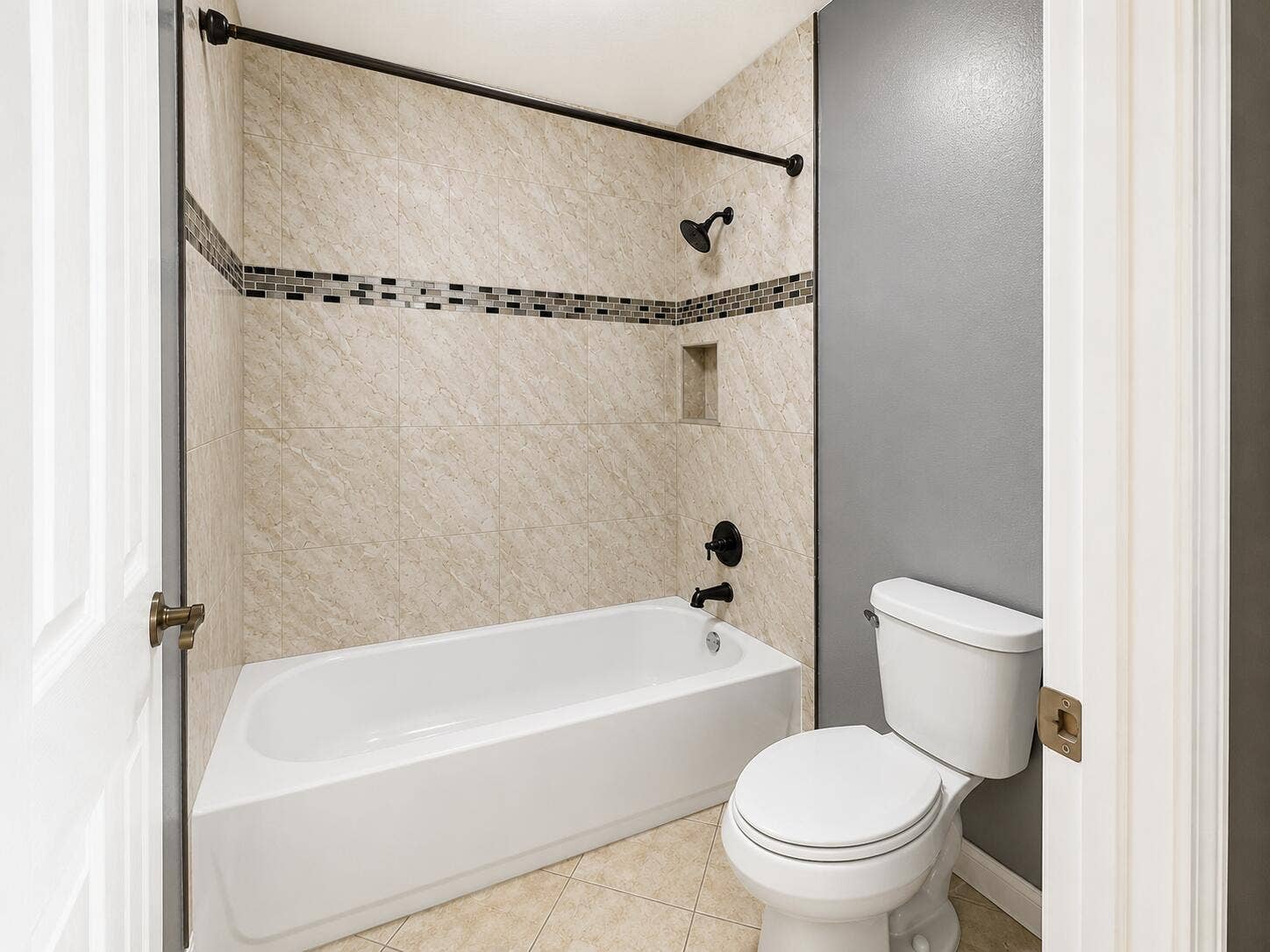 4436 Laurel Place, Weston, FL 33332 file_000000008e1081f58f78990ede5bd586