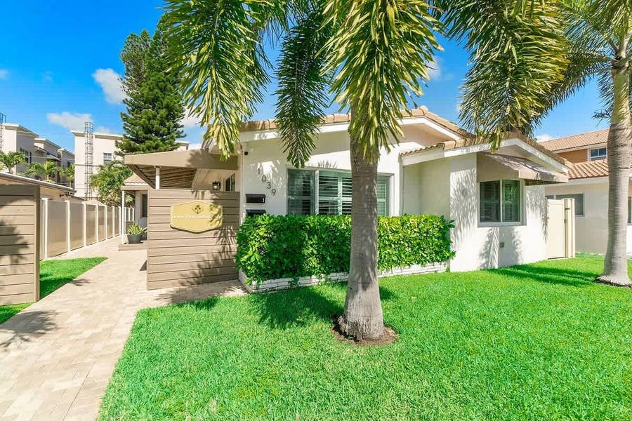 Property photo for 1039 N Victoria Park Road, #1-3, Fort Lauderdale, FL