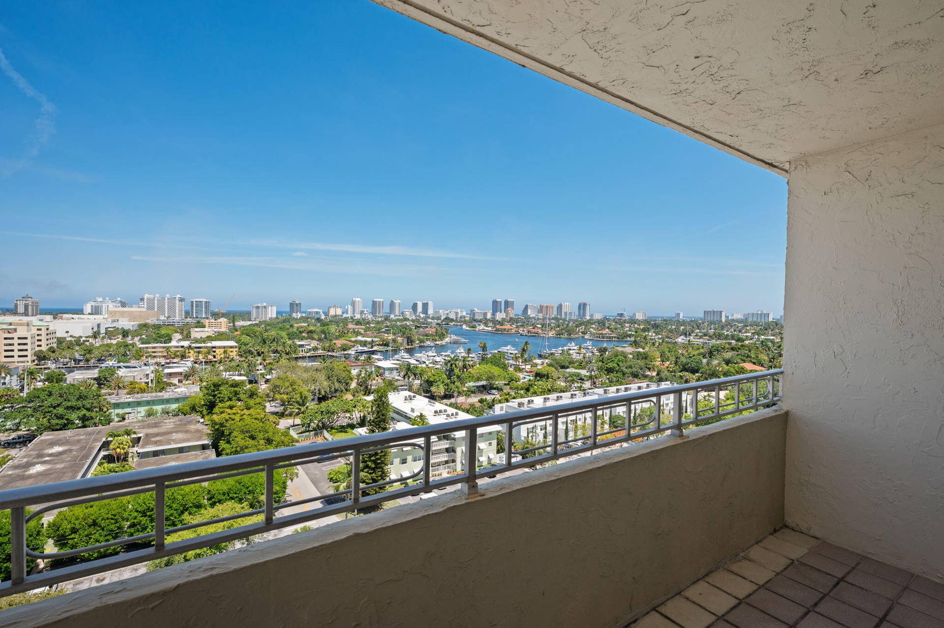 900 NE 18th Avenue, #1407, Fort Lauderdale, FL 33304 Units PH 1406 & PH 1407 are being sold together for $565,000. Unit 1407 balcony