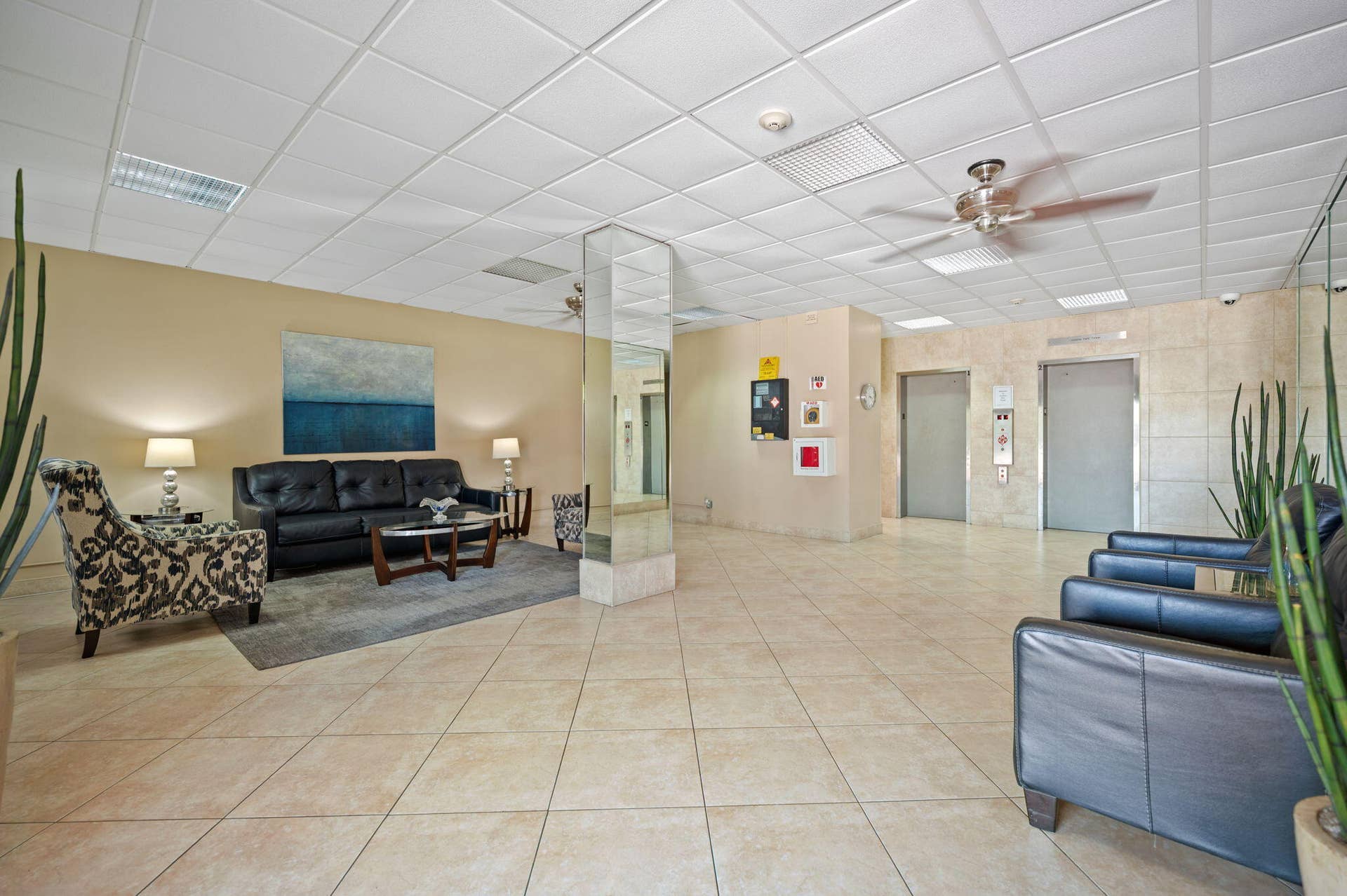 900 NE 18th Avenue, #1407, Fort Lauderdale, FL 33304 Units PH 1406 & PH 1407 are being sold together for $565,000. The Lobby for Victoria Park Tower