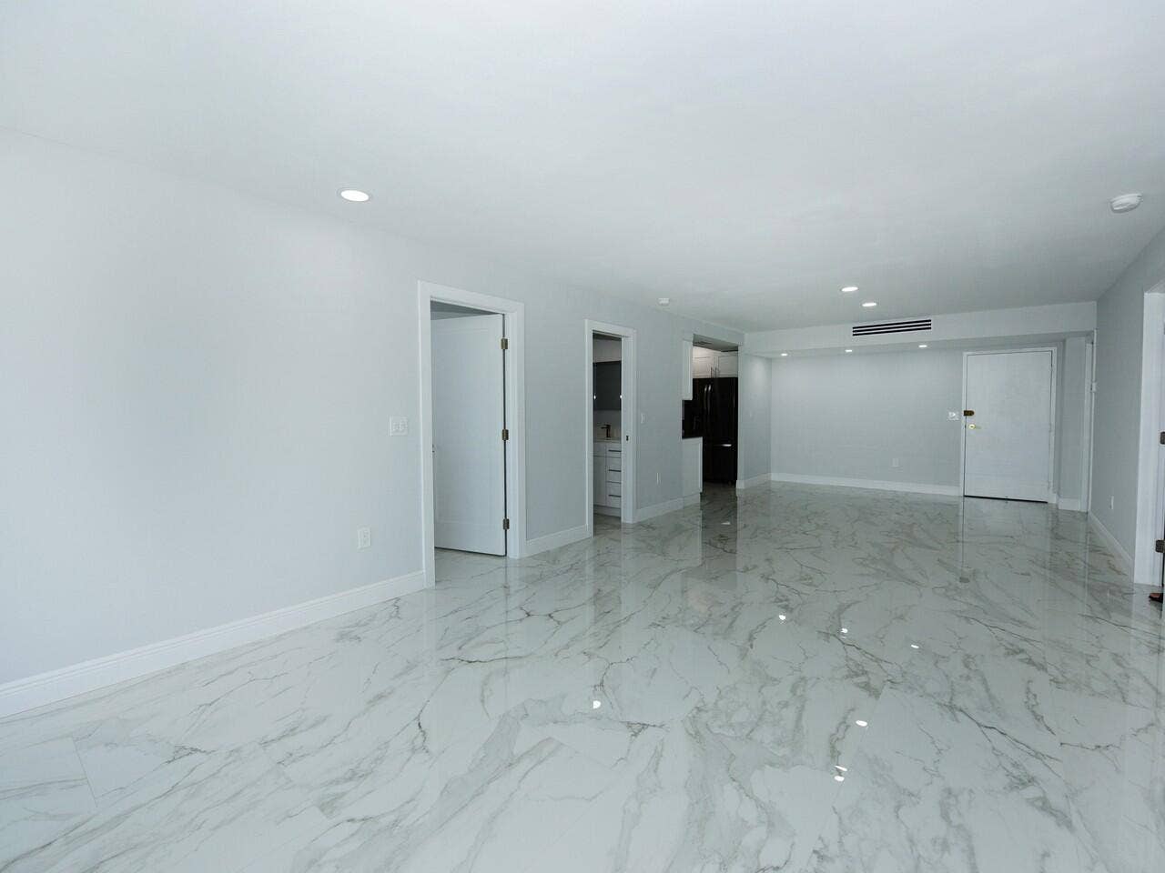 3450 S Ocean Boulevard, #726, Palm Beach, FL 33480 Patrician726-6