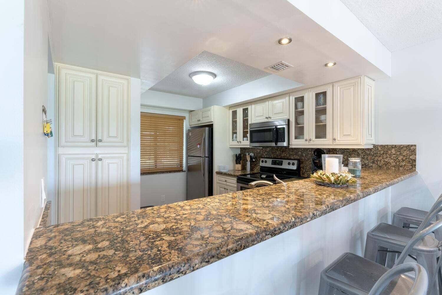 3050 Presidential Way, #305, West Palm Beach, West Palm Beach, FL 33401 20220619145511687344000000-o