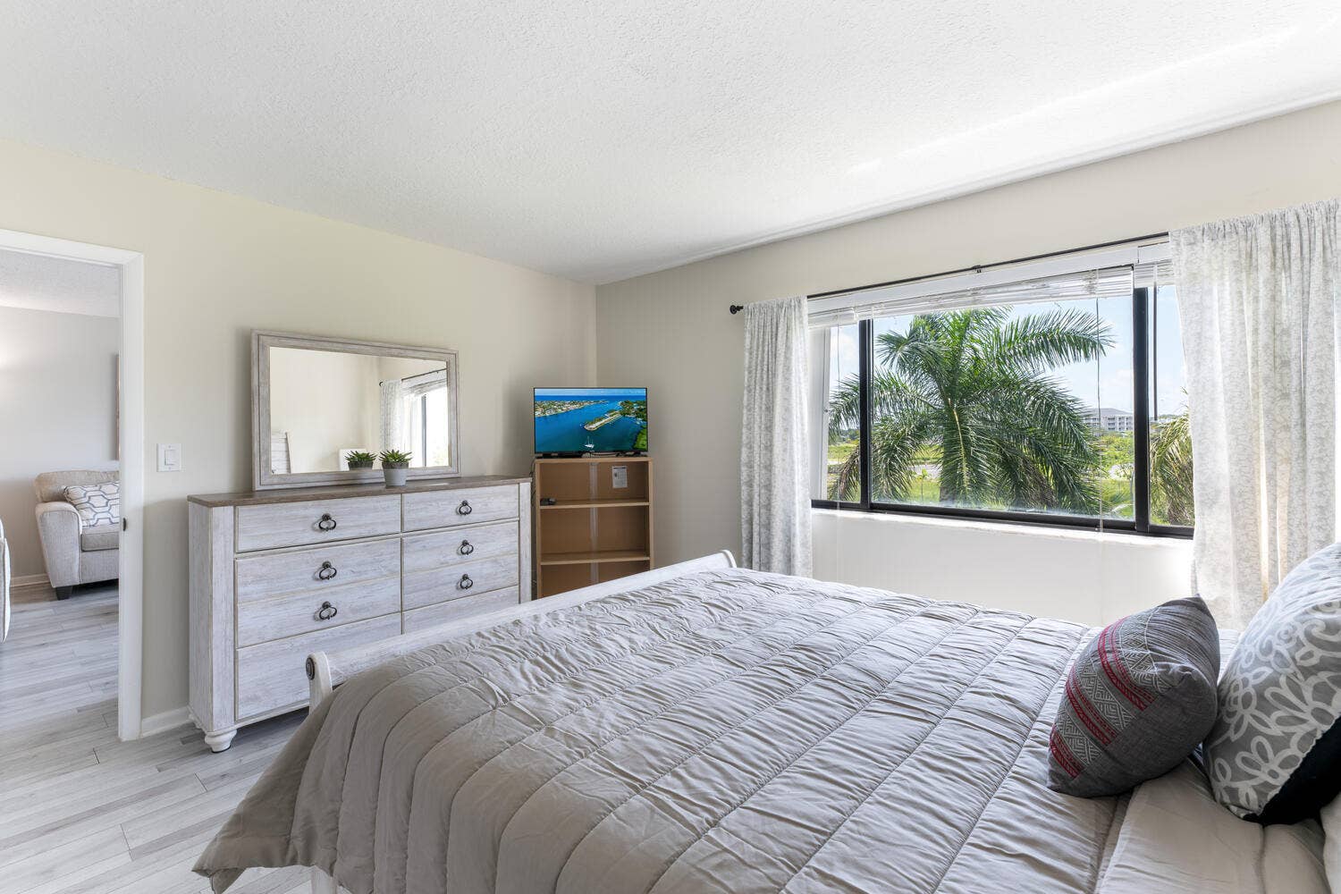 3050 Presidential Way, #305, West Palm Beach, West Palm Beach, FL 33401 20220619145507378988000000-o