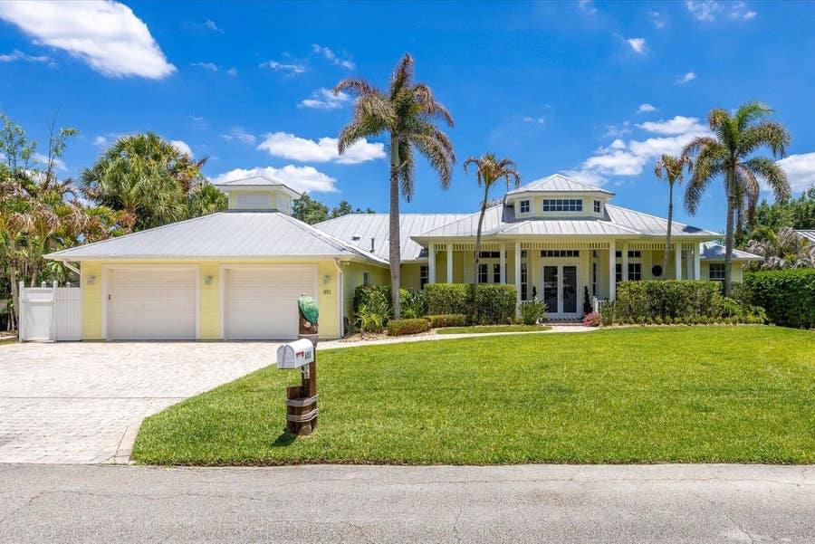Property photo for 851 SW Pine Tree Lane, Palm City, FL