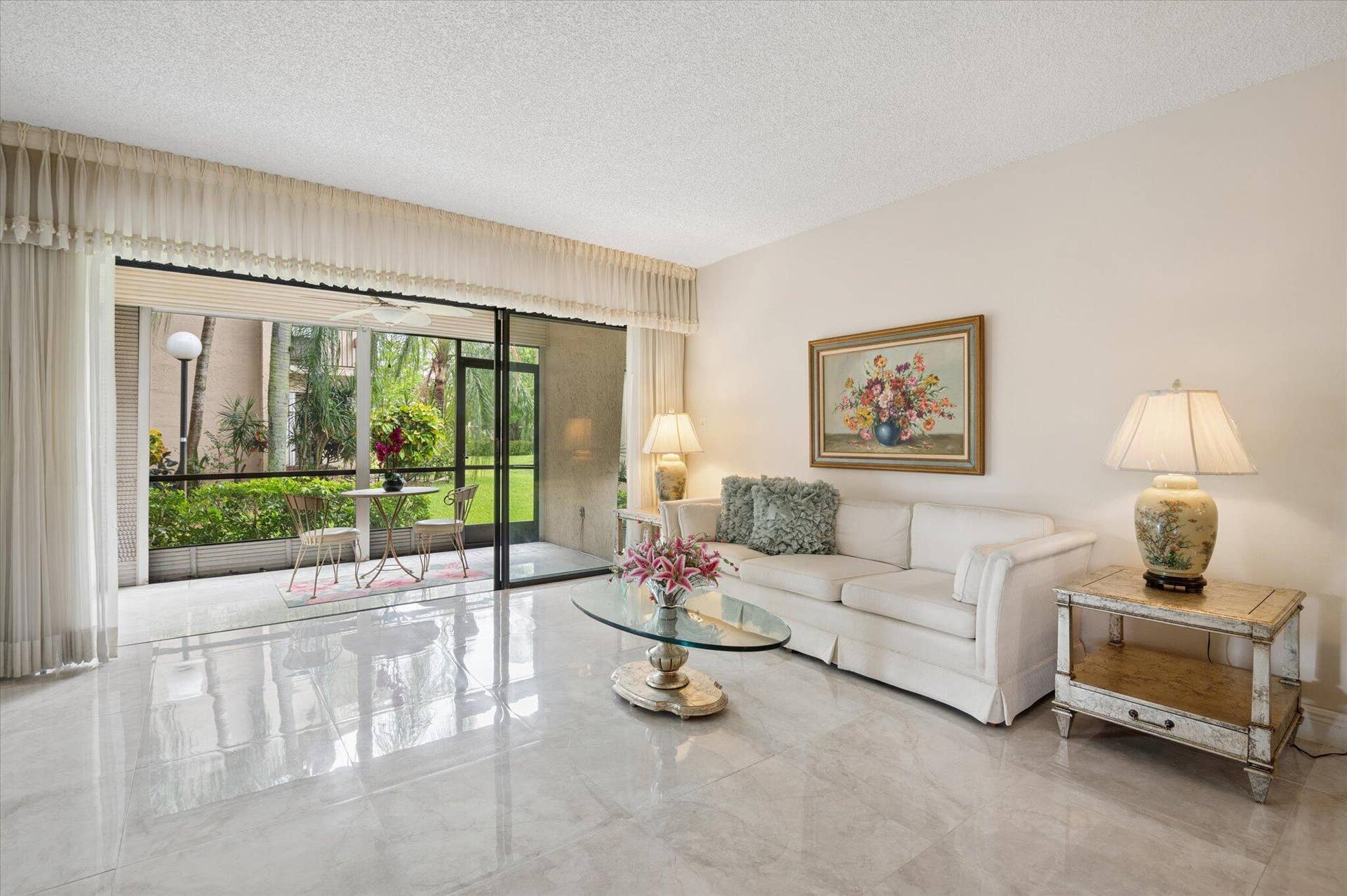 2307 SW 15th Street SW, #1, Deerfield Beach, FL 33442 2307 SW 15th St #1-6 Living room