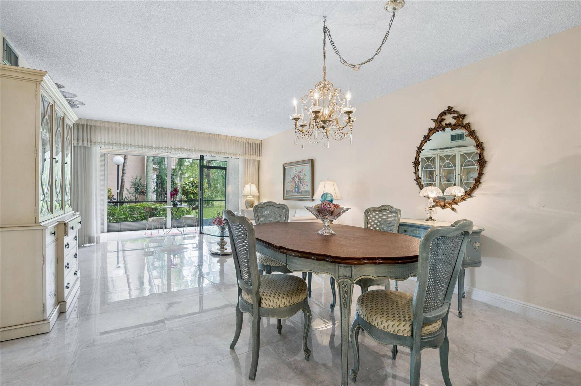 2307 SW 15th Street SW, #1, Deerfield Beach, FL 33442 2307 SW 15th St #1-5 dining room