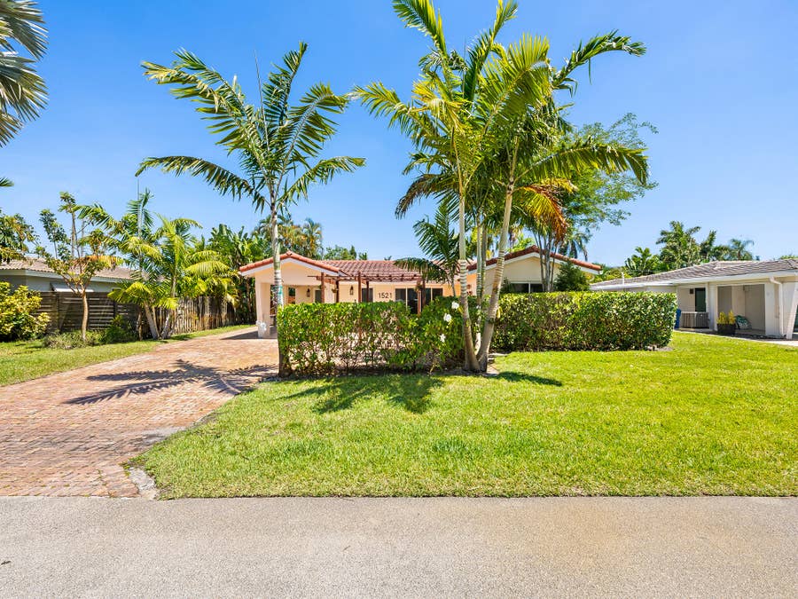 Property photo for 1521 NE 40th Court, Oakland Park, FL