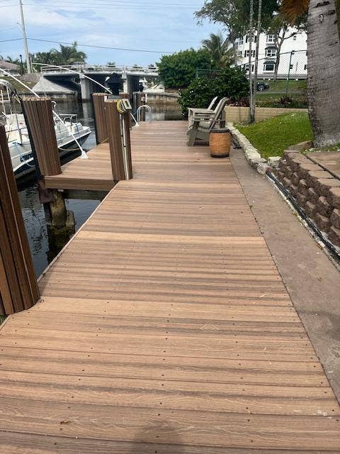 2901 NE 51st Street, #5, Fort Lauderdale, FL 33308 Back Dock