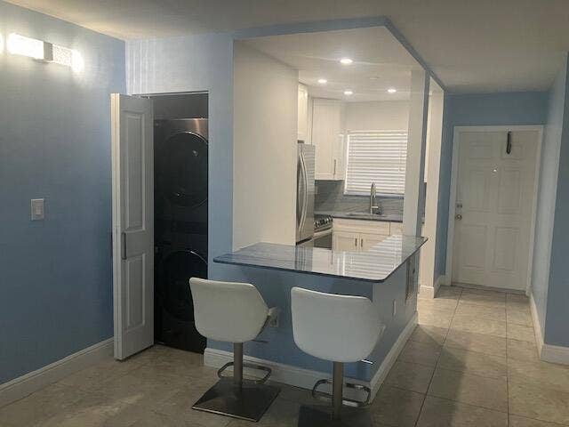 2901 NE 51st Street, #5, Fort Lauderdale, FL 33308 Kitchen