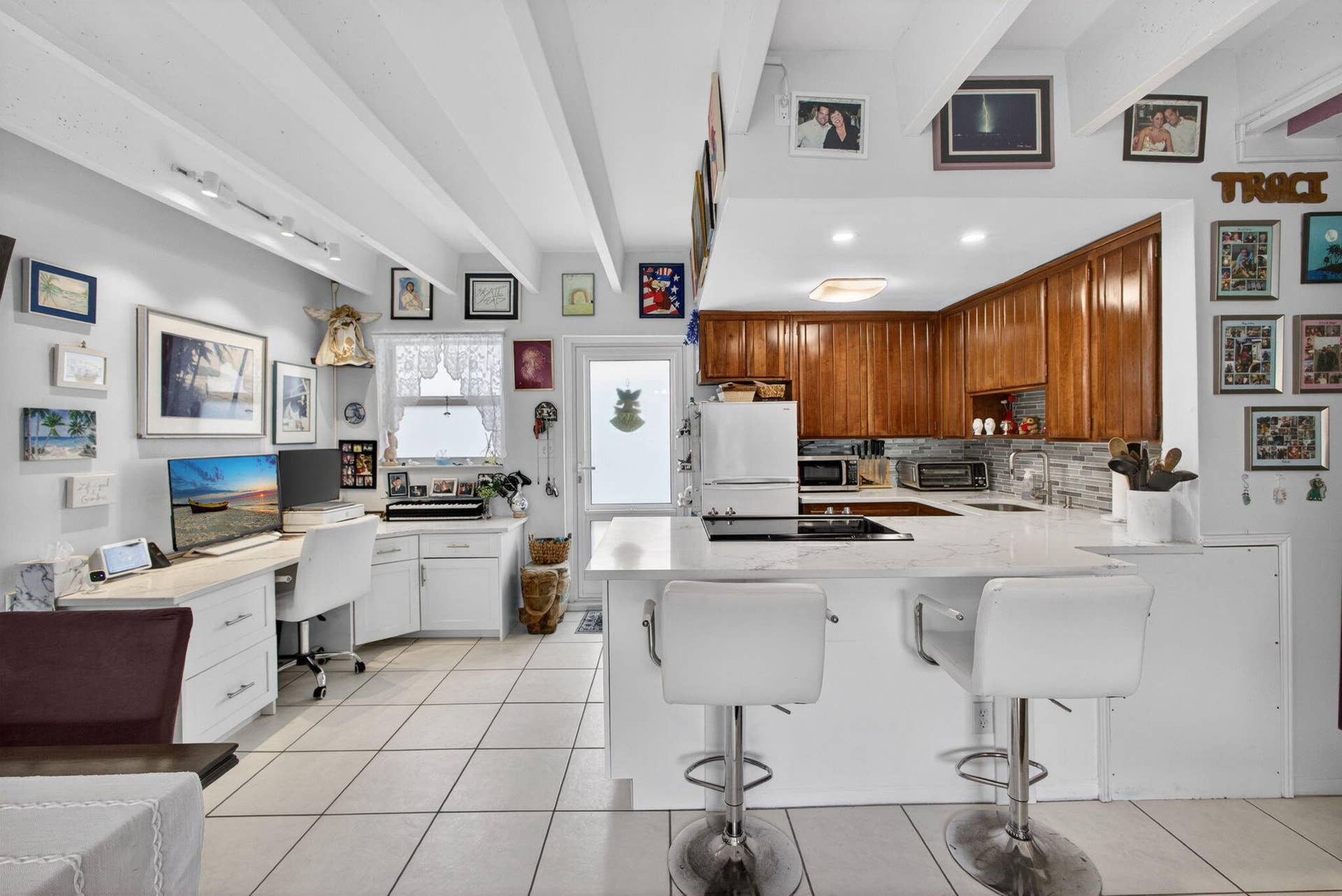 4001 S Ocean Boulevard, #218, South Palm Beach, FL 33480 Interior Photo #1