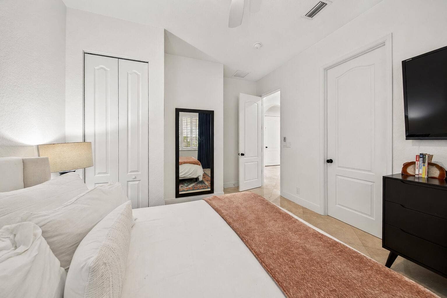 804 N Rio Vista Boulevard, Fort Lauderdale, FL 33301 4c96cd62-7d69-4ee7-8f47-cf31cd6c0d56