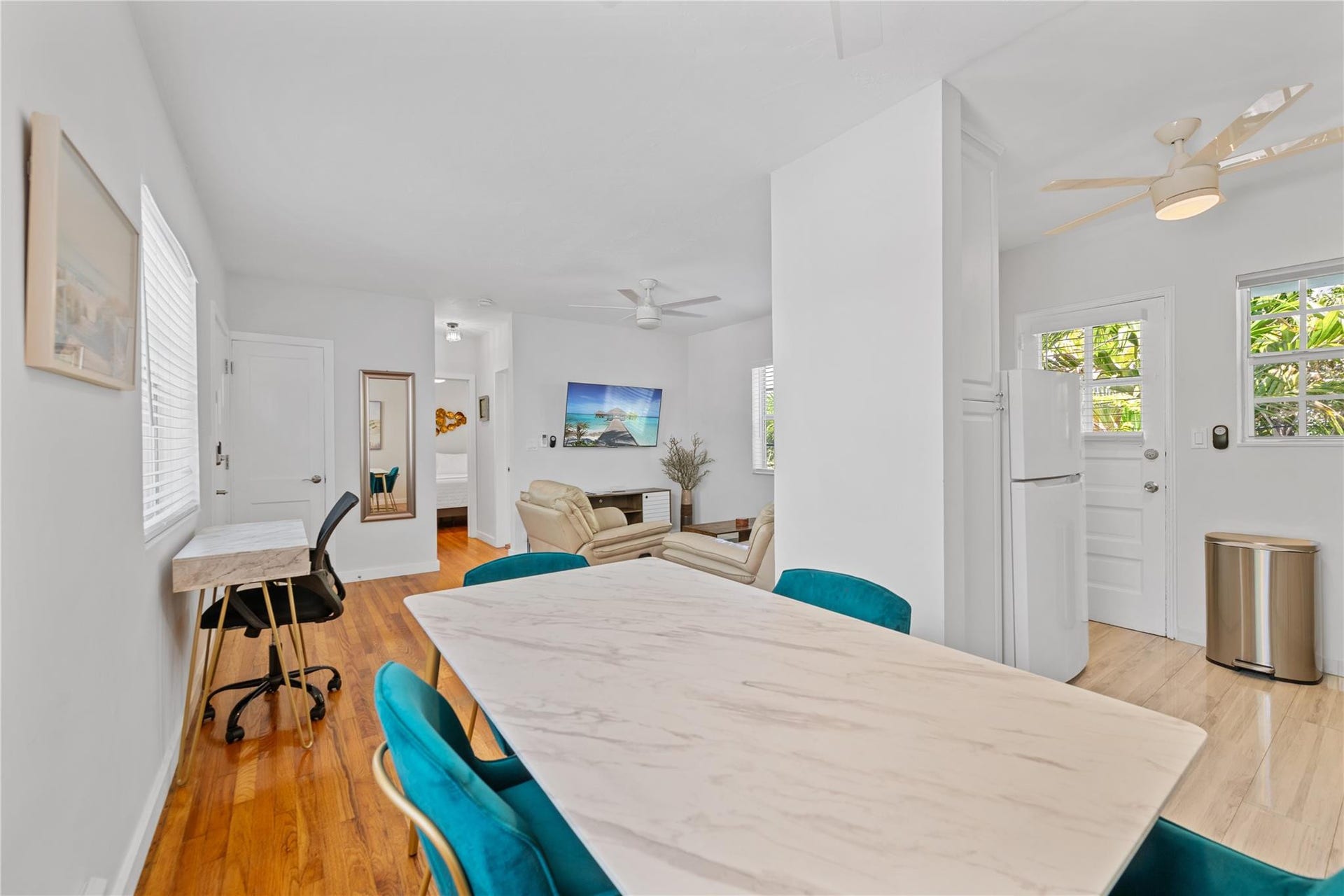 3015 Seville Street, #7, Fort Lauderdale, Fort Lauderdale, FL 33304 Dining area