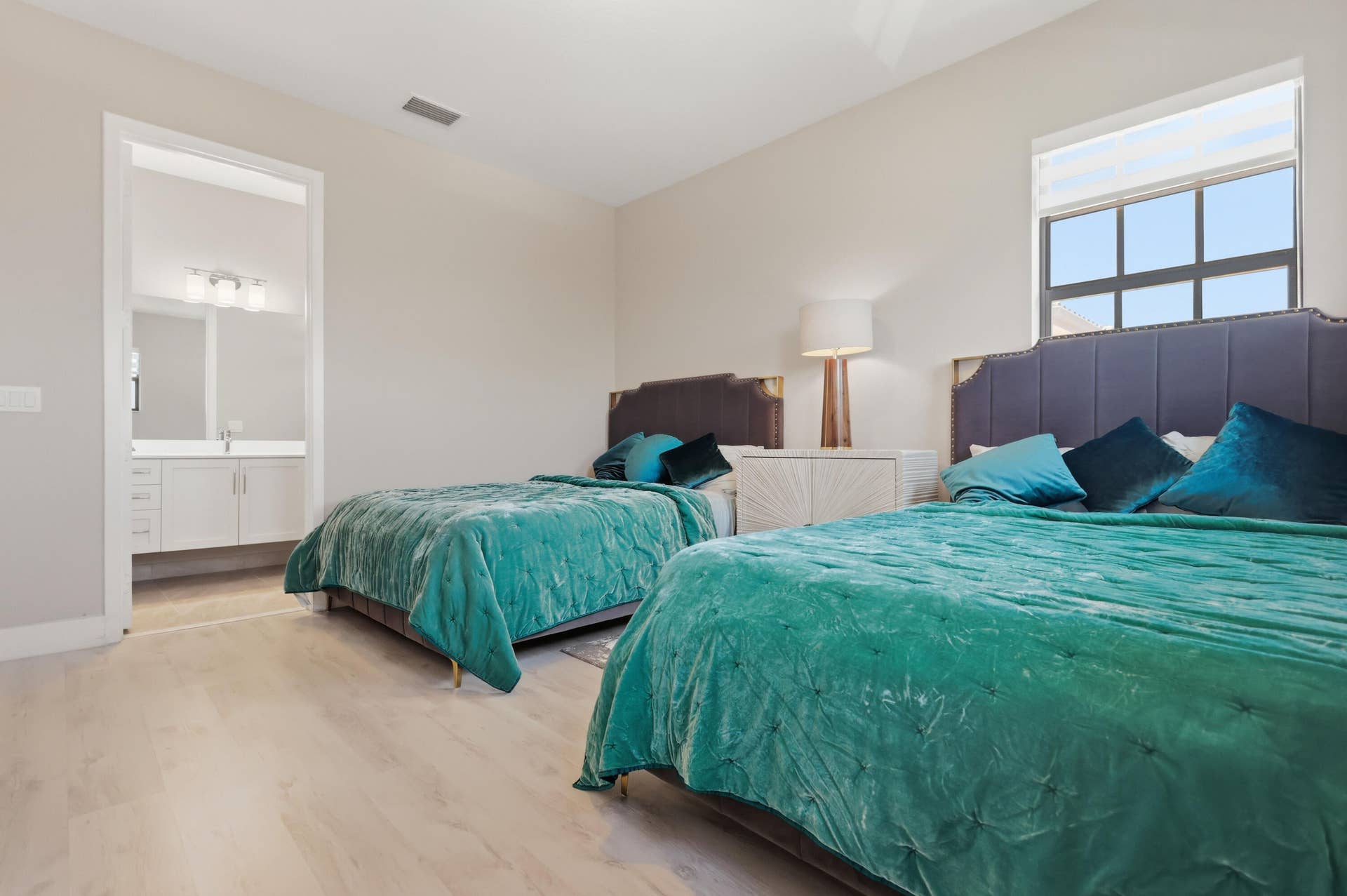 10271 Peninsula Place, Parkland, FL 33076 Guest Room