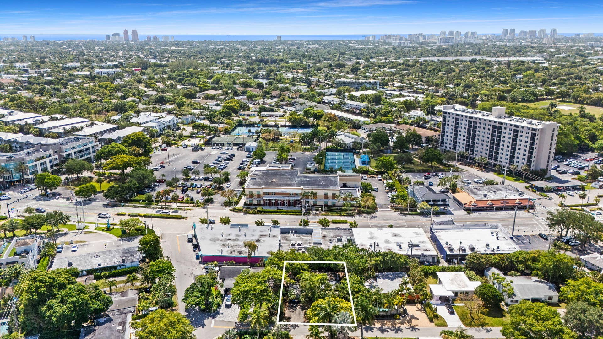 2020 NE 4th Avenue, #2, Wilton Manors, FL 33305 1-web-or-mls-DJI_20260511110800_0805_D